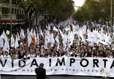 Μαζική διαδήλωση κατά της άμβλωσης στη Μαδρίτη