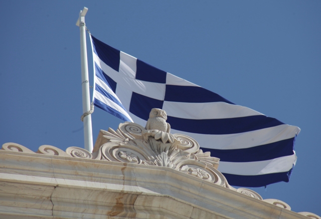 «Η Ελλάδα δέχεται πίεση από παντού»