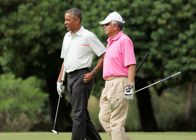 Η Μαλαισία βούλιαζε και ο πρωθυπουργός της έπαιζε γκολφ