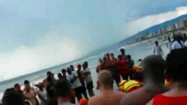 Κεραυνός σκότωσε τέσσερις σε παραλία της Βραζιλίας