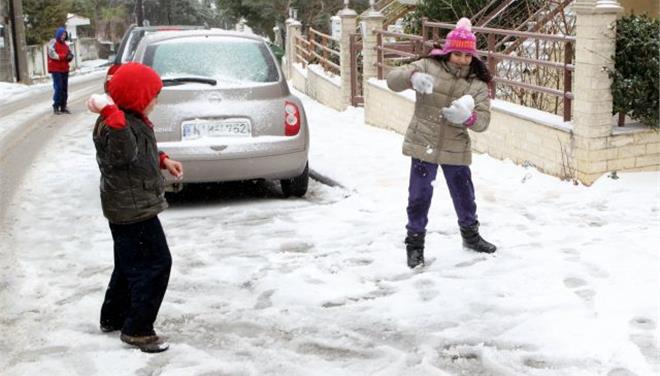 Ποιοι δρόμοι έχουν κλείσει στη Θεσσαλονίκη από τη χιονόπτωση