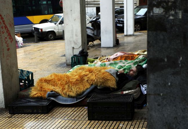 Θερμαινόμενη αίθουσα ανοίγει για τους πολίτες ο δήμος Αθηναίων