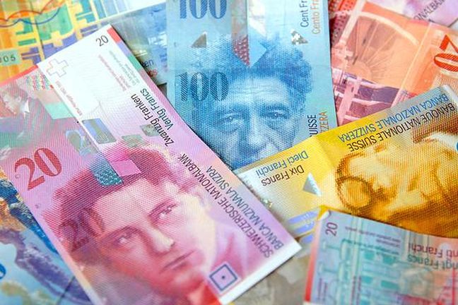 Δικαιώνονται οι δανειολήπτες σε ελβετικό φράγκο
