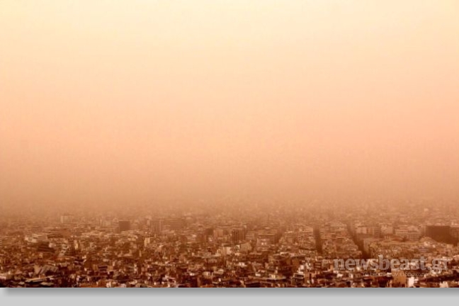 Πνιγμένη στη σκόνη η Αθήνα