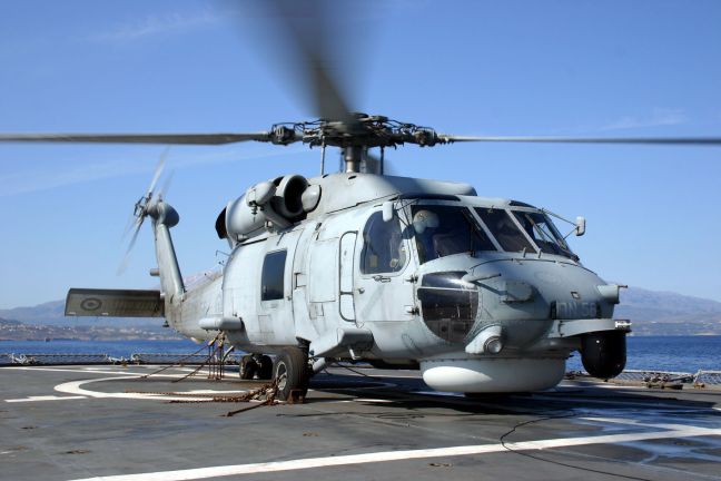 Αερομεταφορά ασθενούς από πλοίo με ελικόπτερο του Πολεμικού Ναυτικού