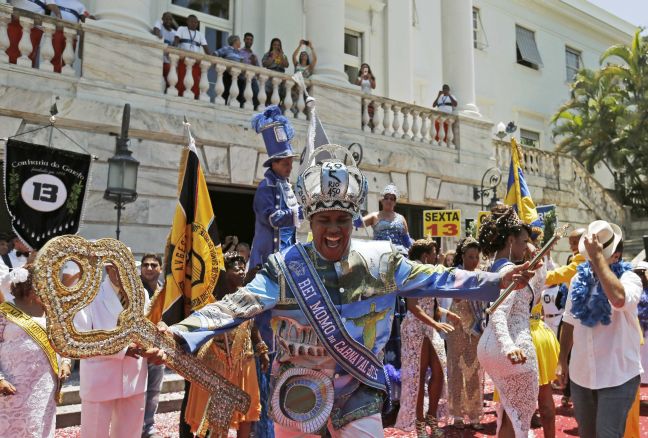 Ο βασιλιάς Μόμο κήρυξε την έναρξη του καρναβαλιού του Ρίο