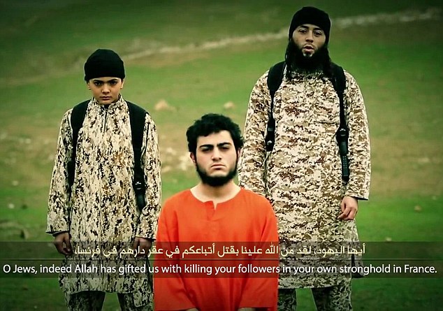 Μυστήριο με την ταυτότητα του άντρα στο νέο βίντεο του Ισλαμικού Κράτους