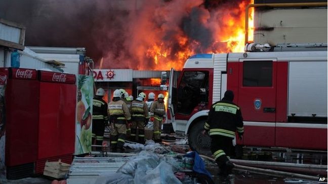 Δεκάδες νεκροί στην πυρκαγιά στο Καζάν της Ρωσίας