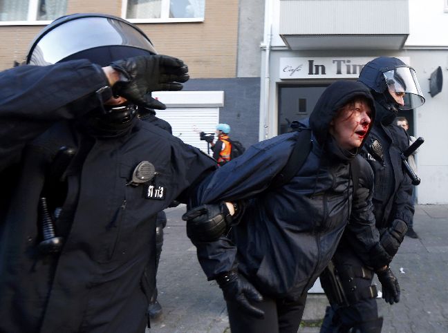 Σε 350 συλλήψεις προχώρησε η γερμανική αστυνομία έξω από την ΕΚΤ