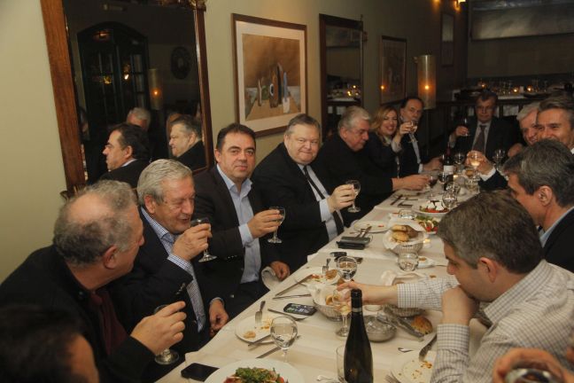 Δείπνο Βενιζέλου στους βουλευτές για τη γιορτή του