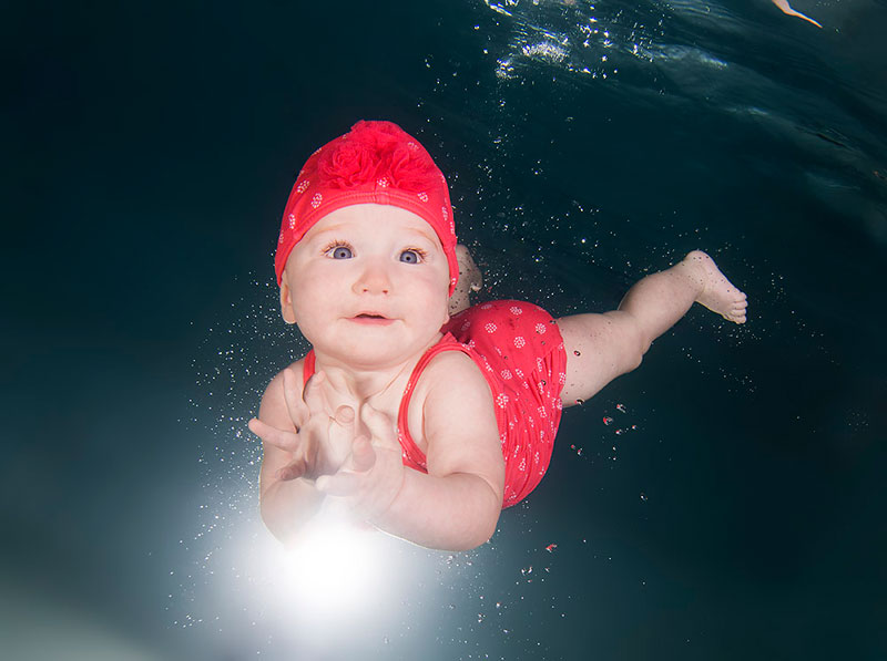Μωρά κάτω από το νερό
