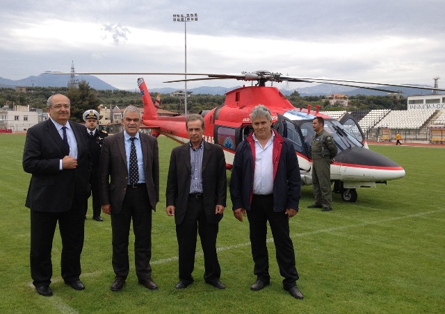 Δημοσίευμα θέλει τον Τόσκα να πήρε ελικόπτερο του ΕΚΑΒ για να μεταβεί στο Αίγιο
