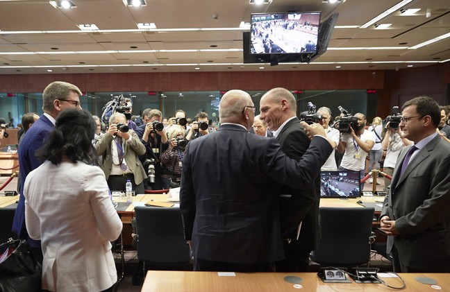 «Σκηνοθετημένη η αισιοδοξία μετά το Eurogroup»