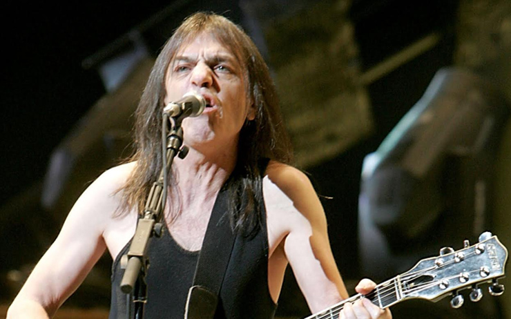 Το συγκινητικό βίντεο για τον κιθαρίστα των AC/DC που πάσχει από άνοια