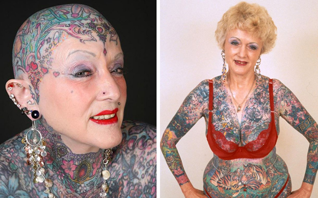 Πέθανε η «σούπερ γιαγιά» των τατουάζ