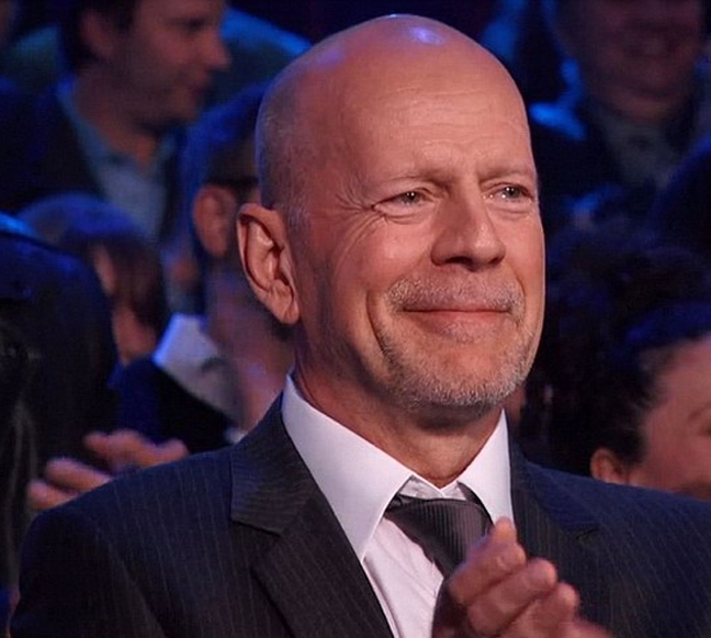 Γιατί δάκρυσε ο Bruce Willis (photos)