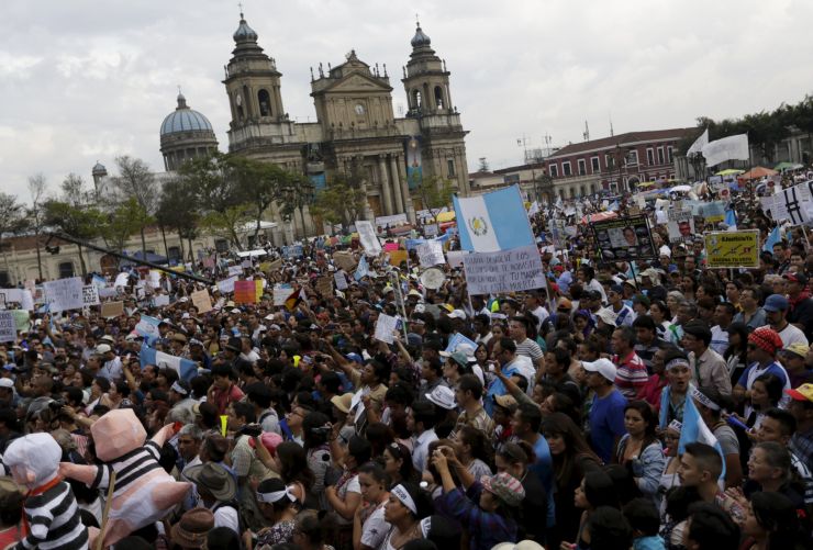 Μαζική διαδήλωση κατά της διαφθοράς στη Γουατεμάλα