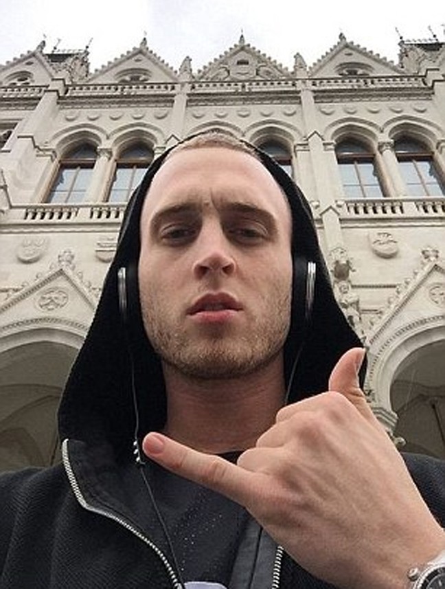 hanksson4 | Lamianow.gr