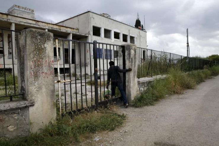 Άθλιες συνθήκες ζωής σε εγκαταλελειμμένα κτίρια