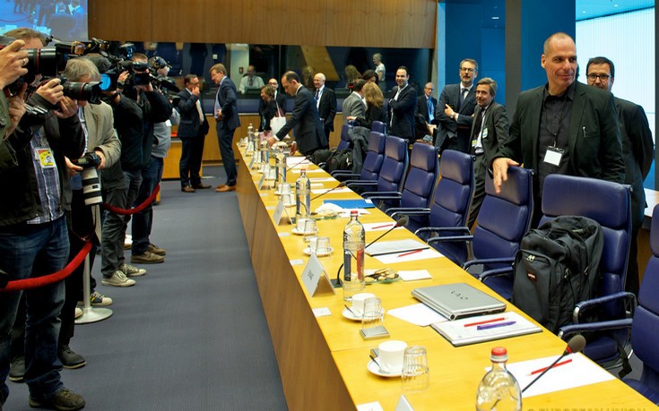 Τα δύο σενάρια για το Eurogroup της Τρίτης
