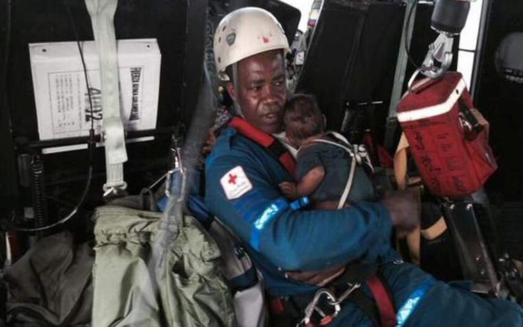 Μητέρα με το μωρό της επιβίωσαν από συντριβή αεροσκάφους στη ζούγκλα!