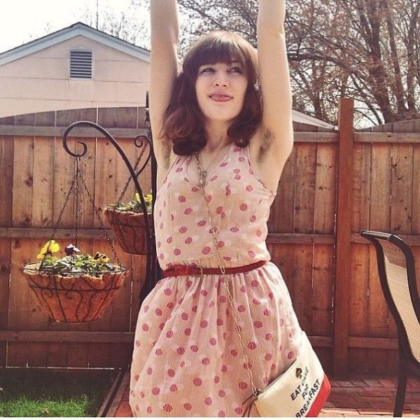 hairy_female_armpits_are_the_latest_instagram_sensation_640_07 hairy_female_armpits_are_the_latest_instagram_sensation_640_07