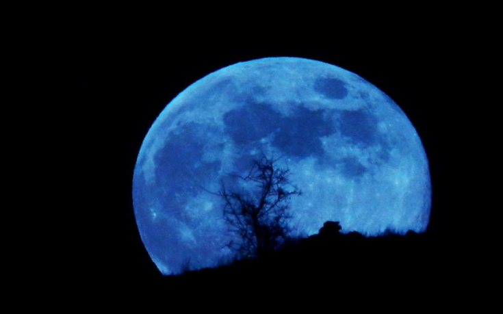 Blue moon Μπλε πανσέληνος