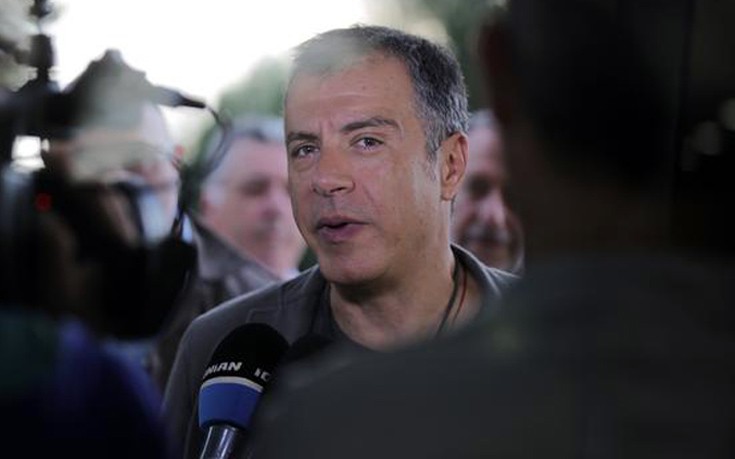 Θεοδωράκης: Αποκαλύφθηκε ότι υπουργοί έστηναν παρακρατικά σενάρια για τη δραχμή