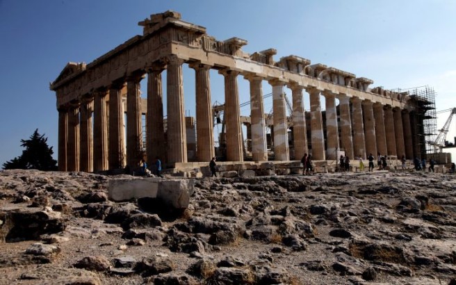 ΤΟΥΡΙΣΤΕΣ ΑΚΡΟΠΟΛΗ