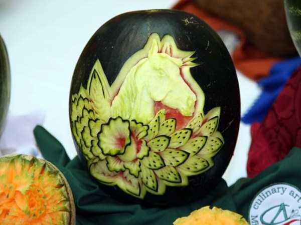 amazing-watermelon-carvings-20