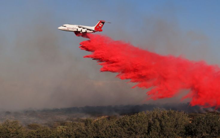 Εκκένωση κατασκηνώσεων λόγω φωτιάς στην Καλιφόρνια