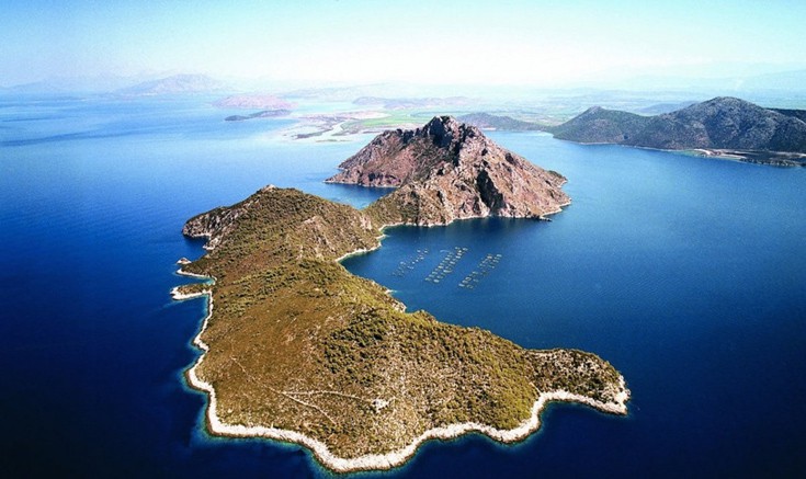 Τα 10 πιο φτηνά ελληνικά νησιά προς πώληση