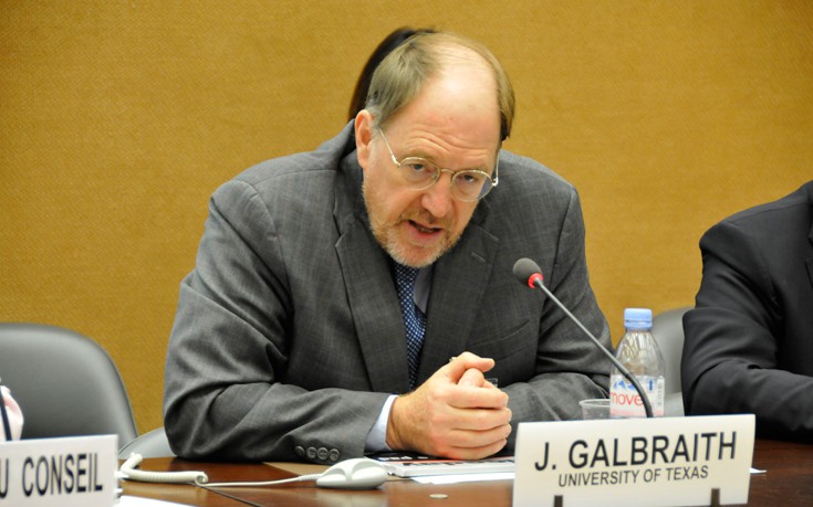 Αρνείται ο Γκάλμπρεϊθ συμμετοχή σε «εγκληματική συμμορία» για τη δραχμή
