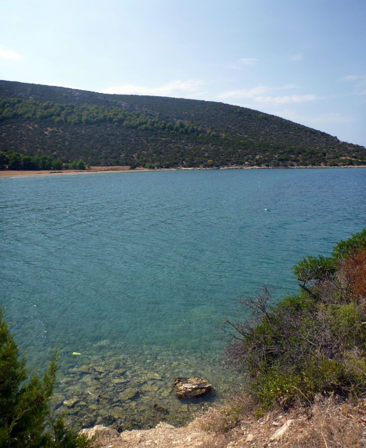 Η παραλία «Λαμπαγιαννάς» στον όρμο Κοιλάδας στην Αργολίδα