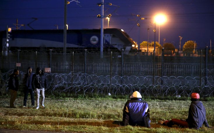 Καταυλισμό προσφύγων στο Καλαί φτιάχνει η Γαλλία