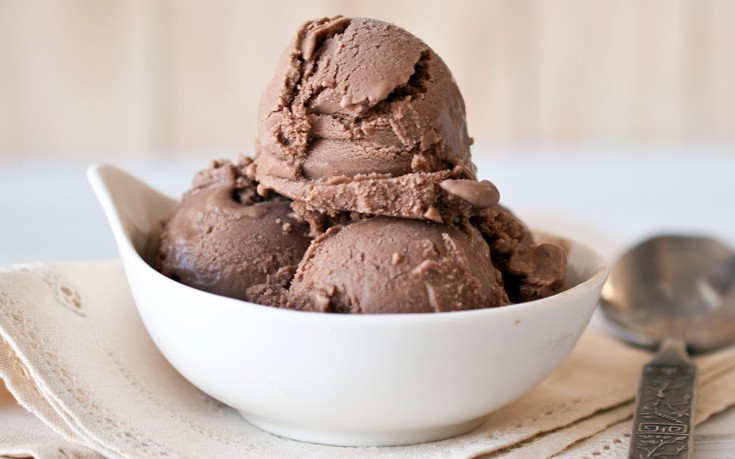 Παγωτό σοκολάτας με καρύδα