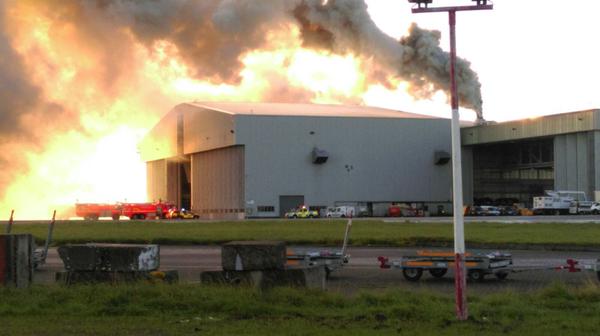 Αναστέλλονται οι πτήσεις στο αεροδρόμιο του Δουβλίνου λόγω φωτιάς