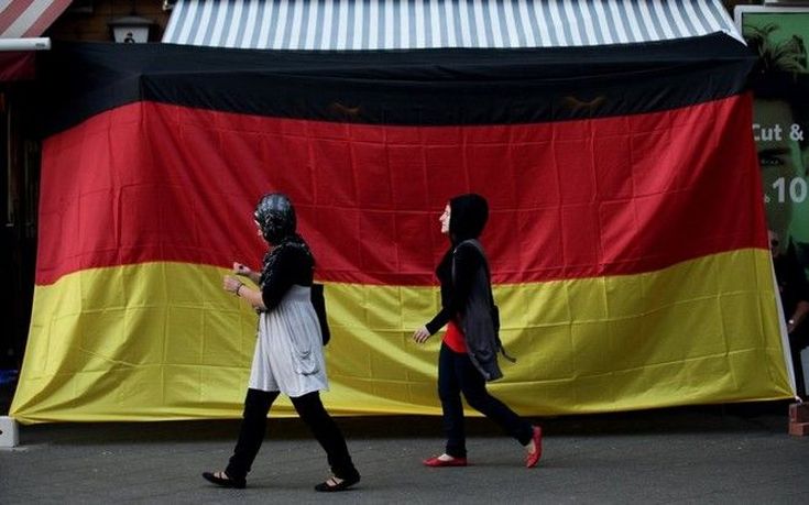 «Εκτοξεύτηκαν» οι αιτήσεις ασύλου στη Γερμανία