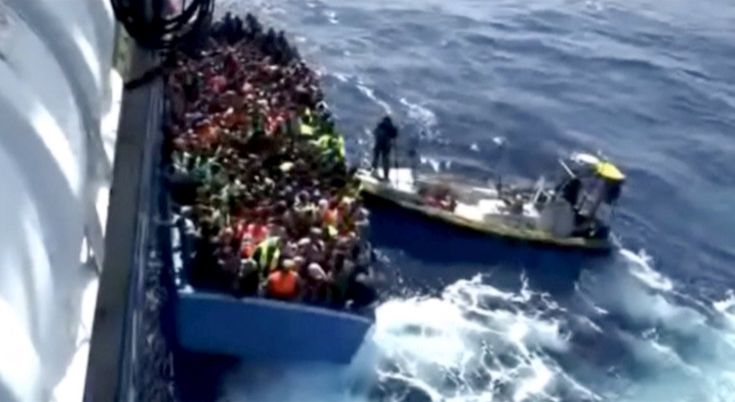 Πλοίο με τα φέρετρα 51 μεταναστών φτάνει στο Παλέρμο