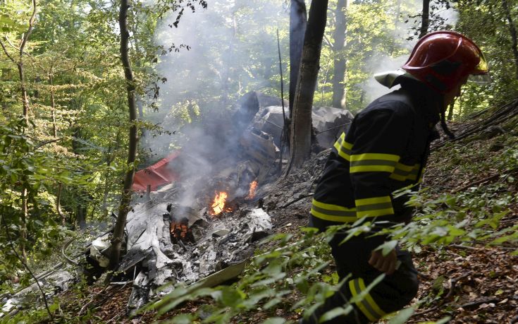 Σε πρόβα αεροπορικής επίδειξης η σύγκρουση αεροσκαφών στη Σλοβακία