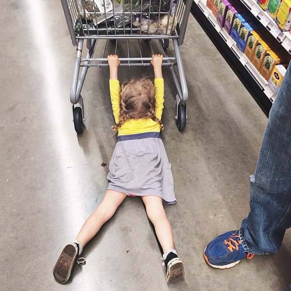 Τα ψώνια μαζί με παιδιά είναι μια ξεχωριστή εμπειρία