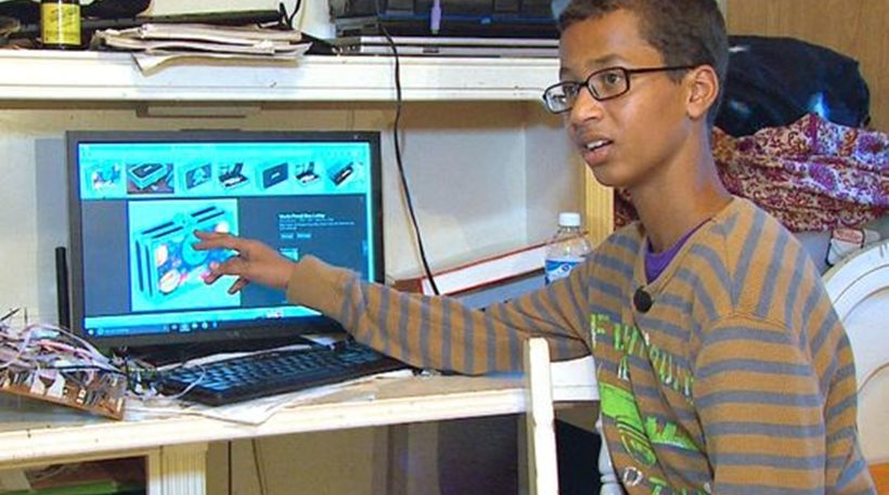 Πρόσκληση Ομπάμα στον 14χρονο μαθητή που συνελήφθη για το&#8230; ψηφιακό ρολόι