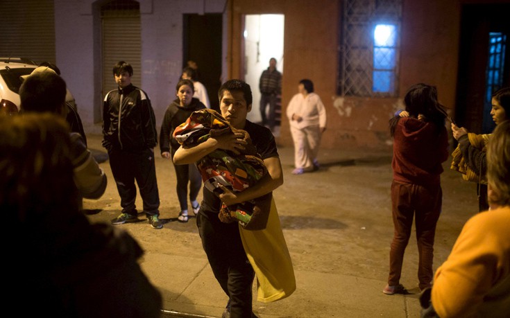 Ανέβηκε στους οχτώ οι νεκροί από το σεισμό-μαμούθ στη Χιλή