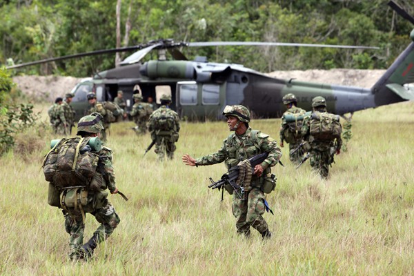Καταζητούμενοι στην Κολομβία 22 στρατιωτικοί&#8230; εκτελεστές
