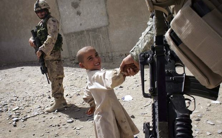 Αφγανοί στρατιώτες κακοποιούν σεξουαλικά μικρά παιδιά