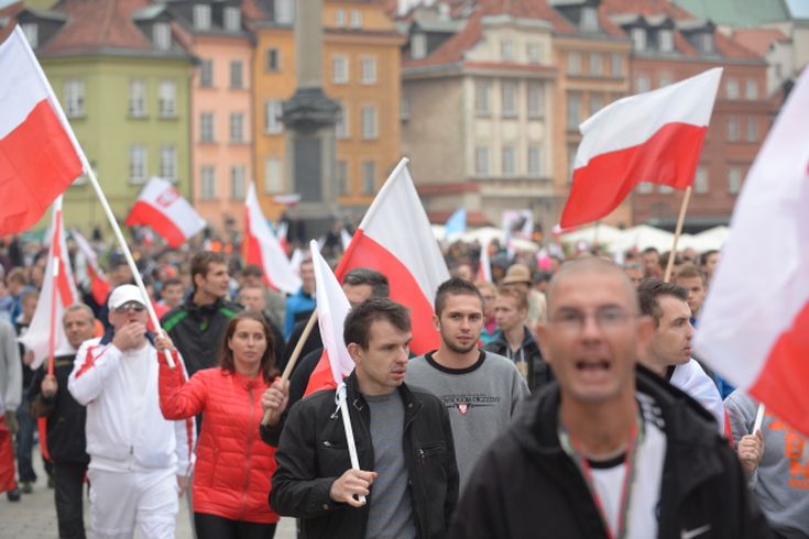 Μεγάλες διαδηλώσεις κατά των προσφύγων σε Βαρσοβία, Πράγα και Μπρατισλάβα