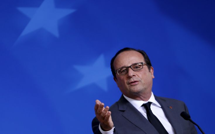 Απέκλεισε ενδεχόμενο δημοψηφίσματος στη Γαλλία ο Ολάντ