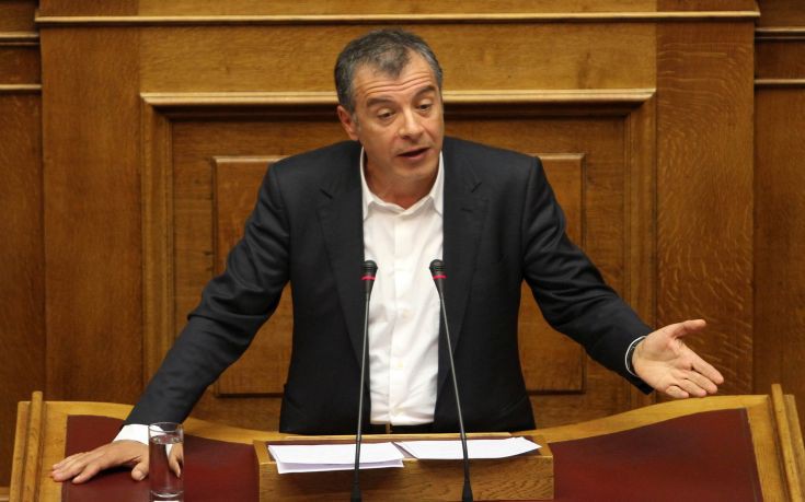Θεοδωράκης: Το όφελος της χώρας είναι να είμαστε απέναντί σας