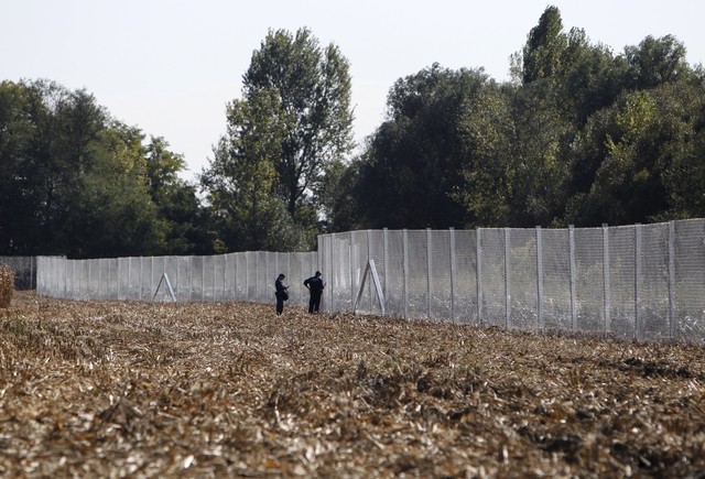 Φράκτη στα σύνορά της με τη Ρουμανία σηκώνει η Ουγγαρία