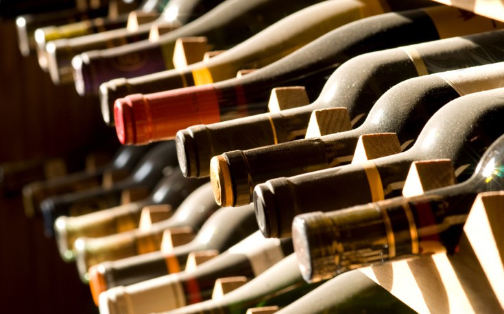 Ρεκόρ εξαγωγών για τα γαλλικά κρασιά και ποτά το 2015